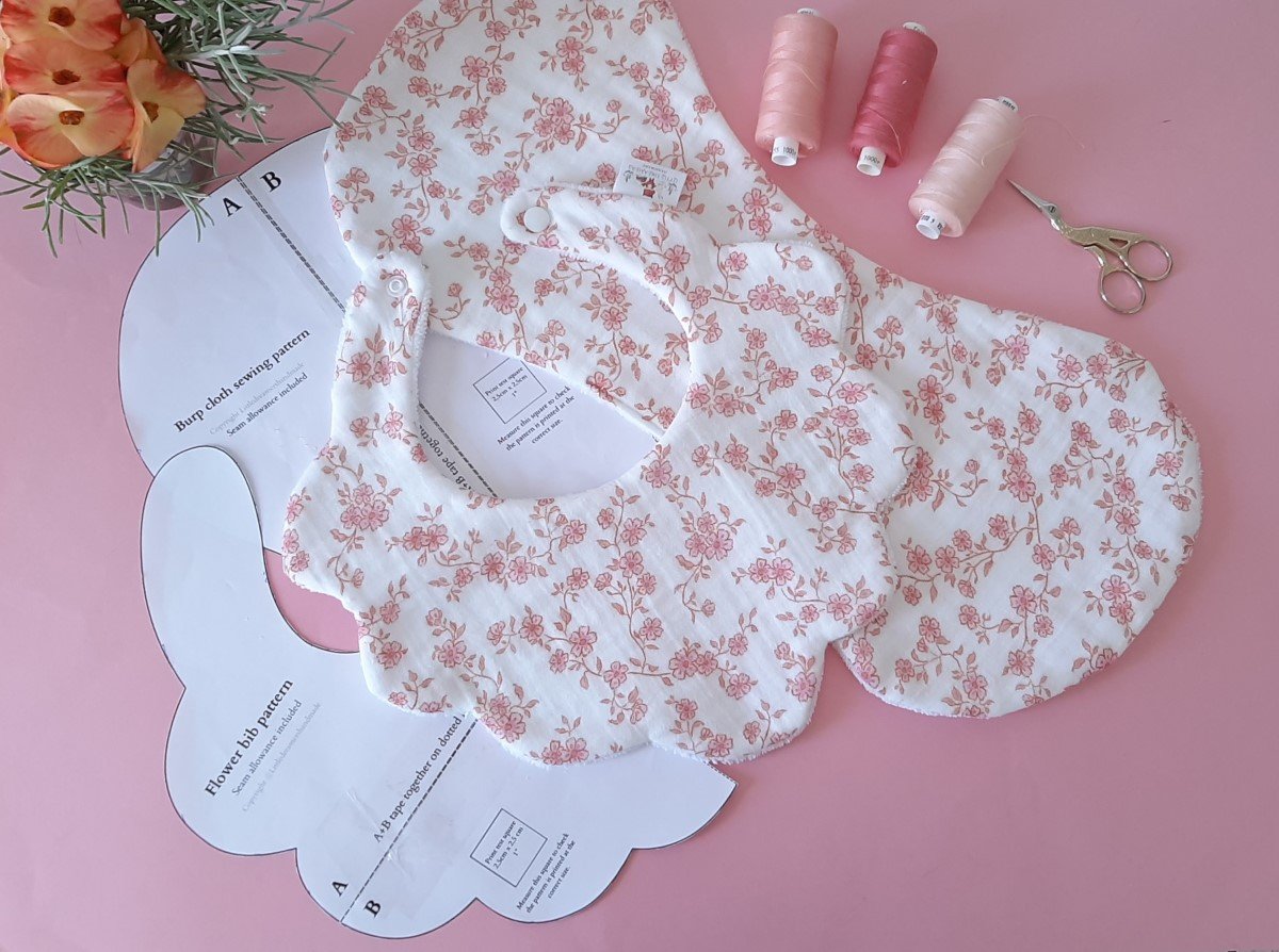 Flower bib pattern