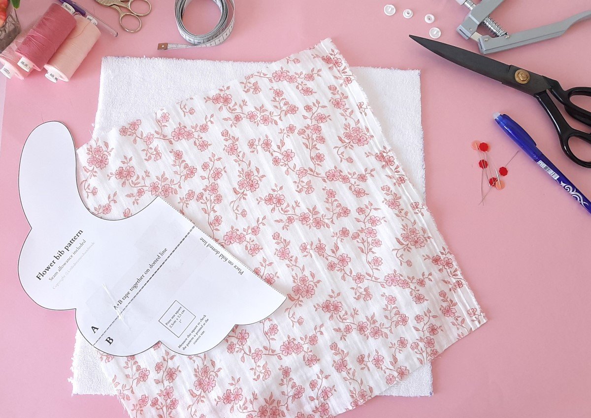 sewingpattern flower shapedbib